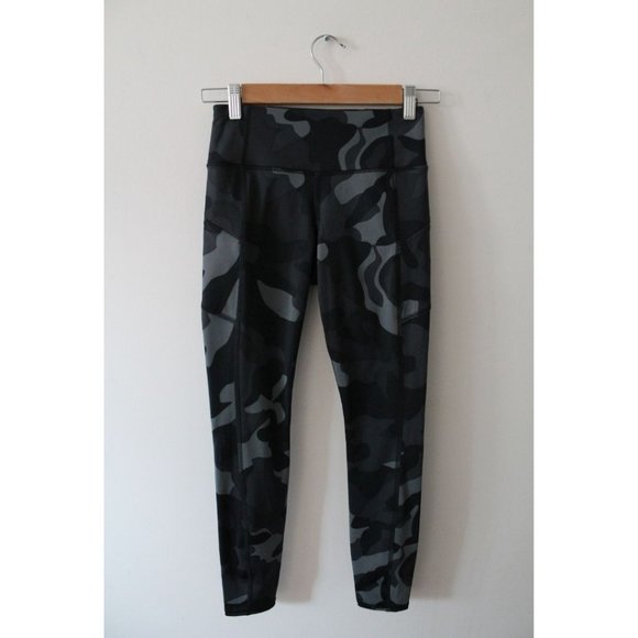 Athleta Camo Contender 7/8 Training Tight Black Grey Size XXS - Picture 3 of 11